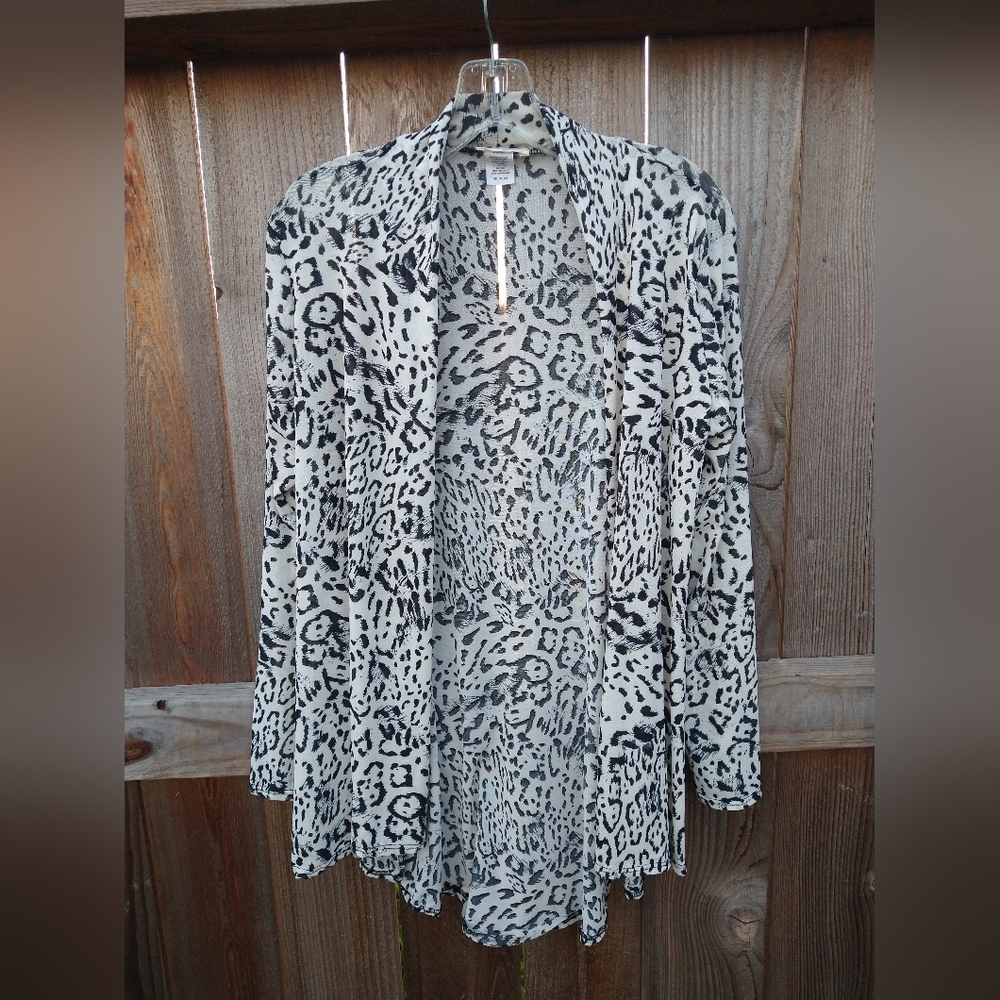 Vintage women's light cardigan